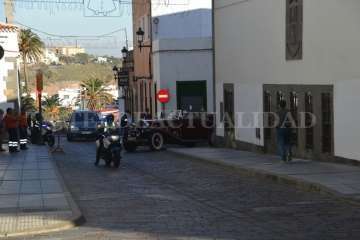 Melchor, Gaspar y Baltasar desbordan de magia e ilusión la plaza de San Juan (Foto TA y F.Javier Santana)