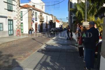 Melchor, Gaspar y Baltasar desbordan de magia e ilusión la plaza de San Juan (Foto TA y F.Javier Santana)