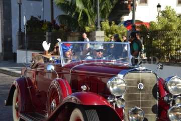 Melchor, Gaspar y Baltasar desbordan de magia e ilusión la plaza de San Juan (Foto TA y F.Javier Santana)