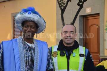 Melchor, Gaspar y Baltasar desbordan de magia e ilusión la plaza de San Juan (Foto TA y F.Javier Santana)