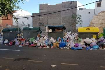 La basura se acumula en Marpequeña-Telde (Foto TA)