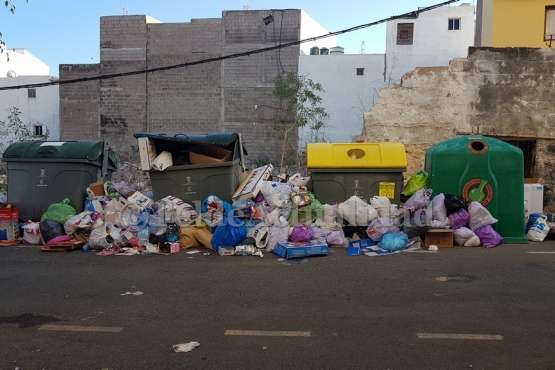 La basura se acumula en Marpequeña-Telde (Foto TA)