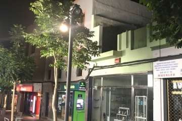 Deficiencias en el alumbrado público de la Avenida de la Constitución de Telde (Foto TA)