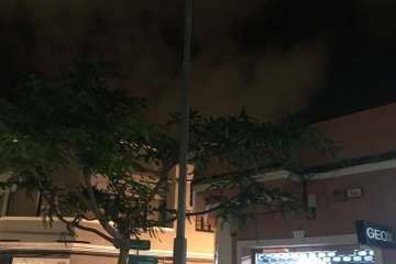 Deficiencias en el alumbrado público de la Avenida de la Constitución de Telde (Foto TA)