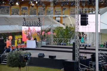 Acto de presentación de las candidatas a Reina del Carnaval de Las Palmas de GC 2018 (Foto Francisco J. Santana/Tony Hernández-Lpcarnaval)