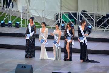 Acto de presentación de las candidatas a Reina del Carnaval de Las Palmas de GC 2018 (Foto Francisco J. Santana/Tony Hernández-Lpcarnaval)
