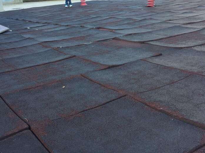 Estado del pavimento de caucho (Foto TA)