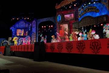 Los Diamantes, de Telde, primer premio de comparsas infantiles del Carnaval capitalino (Foto Tony Hernández/LPA Carnaval y TA)