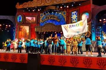 Los Diamantes, de Telde, primer premio de comparsas infantiles del Carnaval capitalino (Foto Tony Hernández/LPA Carnaval y TA)