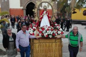 Procesión religiosa de La Candelaría por Tara-Telde (Foto Carmelo Santana Suárez)
