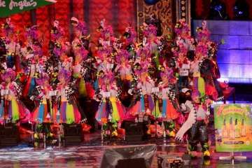 Las Golisnionas 'cuenta las verdades' en el Carnaval capitalino (Foto Francisco Javier Santana)