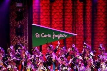 Las Golisnionas 'cuenta las verdades' en el Carnaval capitalino (Foto Francisco Javier Santana)