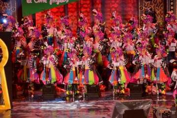 Las Golisnionas 'cuenta las verdades' en el Carnaval capitalino (Foto Francisco Javier Santana)