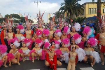 La comparsa Los Diamantes, de Telde, abre el coso carnavalero infantil de la capital (Foto TA/Lpcarnaval)