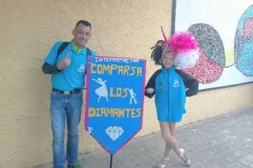 La comparsa Los Diamantes, de Telde, abre el coso carnavalero infantil de la capital (Foto TA/Lpcarnaval)