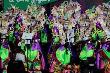 Los Nietos de Sary Mánchez acapara tres premios en el Concurso de Murgas de la capital