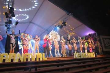 Aruba, con el patrocinio de dos empresas de Telde, tercer premio de la Gala Drag Queen de Ingenio (Foto TA)