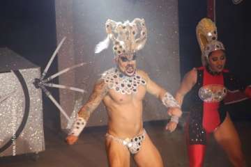 Una alegoría de Nauzet Afonso 'arrasa' en la Gala Drag Queen de Guía (Foto Infonortedigital y TA)