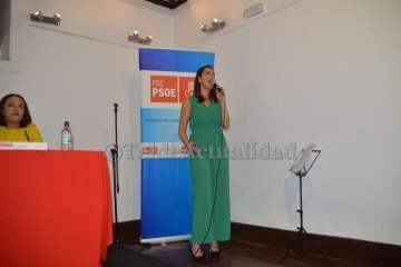 Josefa Milán recibe el IV Premio Igualdad del PSOE de Telde (Foto TA y Antonio Alí)