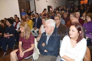 Josefa Milán recibe el IV Premio Igualdad del PSOE de Telde (Foto TA y Antonio Alí)
