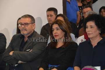 Josefa Milán recibe el IV Premio Igualdad del PSOE de Telde (Foto TA y Antonio Alí)