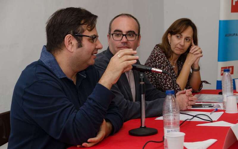 Momento del foro de anoche en Telde (Foto Daniel Amador)
