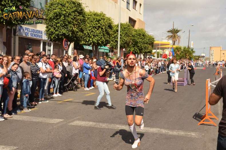 Momento en que el ganador entra en la meta (Foto TA)