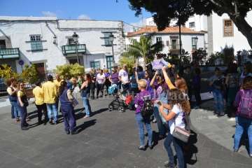 Concentración feminista en San Juan (Foto TA)