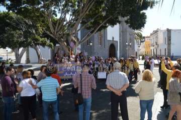 Concentración feminista en San Juan (Foto TA)