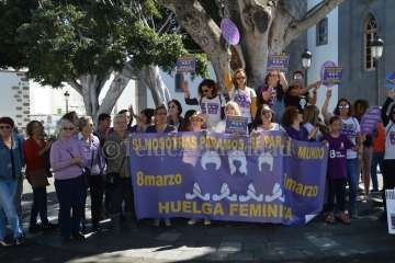 Concentración feminista en San Juan (Foto TA)