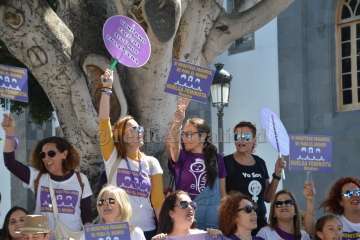 Concentración feminista en San Juan (Foto TA)