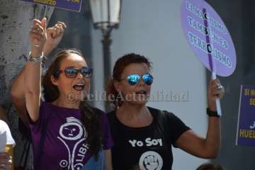 Concentración feminista en San Juan (Foto TA)