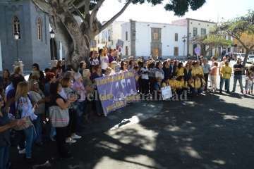 Concentración feminista en San Juan (Foto TA)