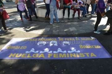 Concentración feminista en San Juan (Foto TA)