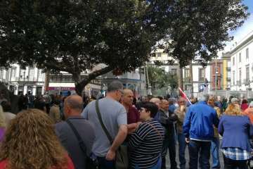 Telde se echa a la calle en la capital por la mejora de las pensiones (Foto José M. García y TA)