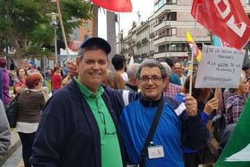 Telde se echa a la calle en la capital por la mejora de las pensiones (Foto José M. García y TA)