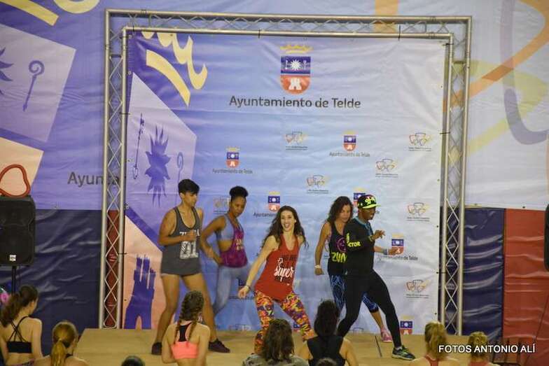Zumba solidaria en el Rita Hernández (Foto Antonio Alí)