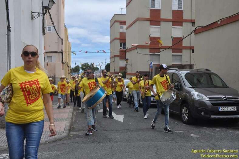 Batucada que animó la Subida de la Palma de ayer domingo (Foto Agustín Cabrera)