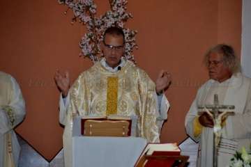 Misa y procesión religiosa en San José de Las Longueras (Francisco J. Santana)
