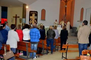 Misa y procesión religiosa en San José de Las Longueras (Francisco J. Santana)