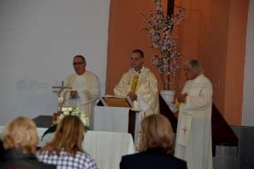 Misa y procesión religiosa en San José de Las Longueras (Francisco J. Santana)
