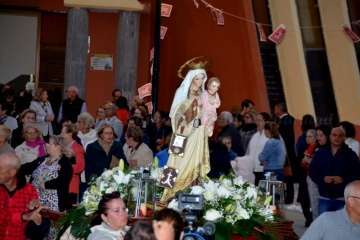 Misa y procesión religiosa en San José de Las Longueras (Francisco J. Santana)