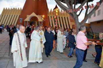 Misa y procesión religiosa en San José de Las Longueras (Francisco J. Santana)