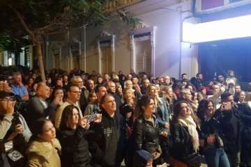 Telde celebra el cambio horario con humor y música en directo (Foto Antonio Alí y  Francisco Javier Santana)