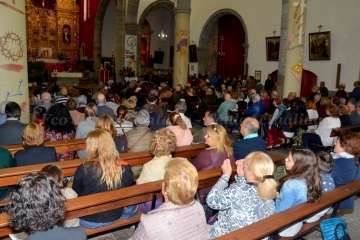 La procesión de La Burrita se abre paso en San Juan (Foto Francisco Javier Santana)