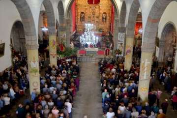 La procesión de La Burrita se abre paso en San Juan (Foto Francisco Javier Santana)