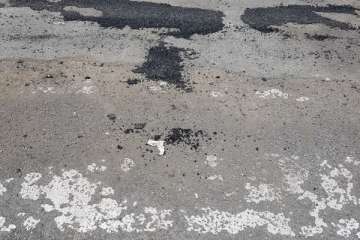 Malestar vecinal en Jinámar por el rebacheo de la calle de Salamanca (Foto TA)