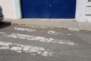 Malestar vecinal en Jinámar por el rebacheo de la calle de Salamanca (Foto TA)