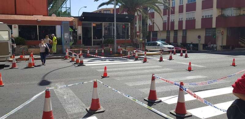 Trabajos de repintado del paso de peatones, iniciados este lunes (Foto TA)