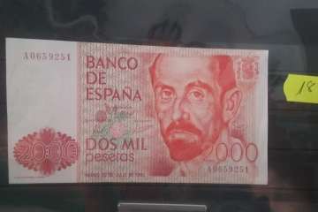 elde, refugio del coleccionismo de sellos y monedas (Foto TA)